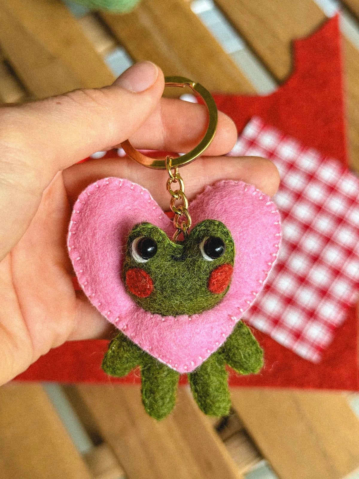 Sweetheart Frog keychain